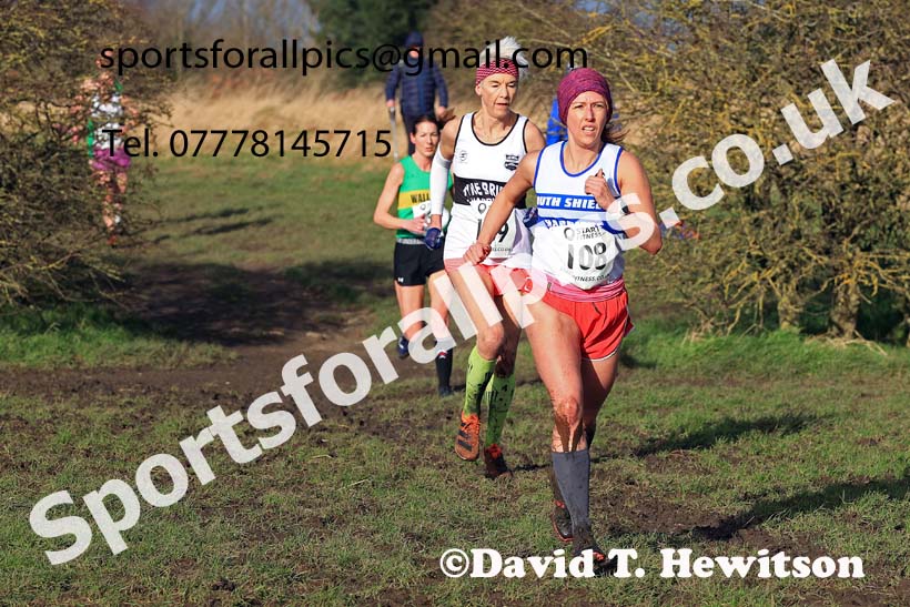 Womens 35 and Over and Mens 65 and Over, 2024 NEMAA Cross Country Champs., Wallsend. Photo: David T. Hewitson/Sports for All Pics